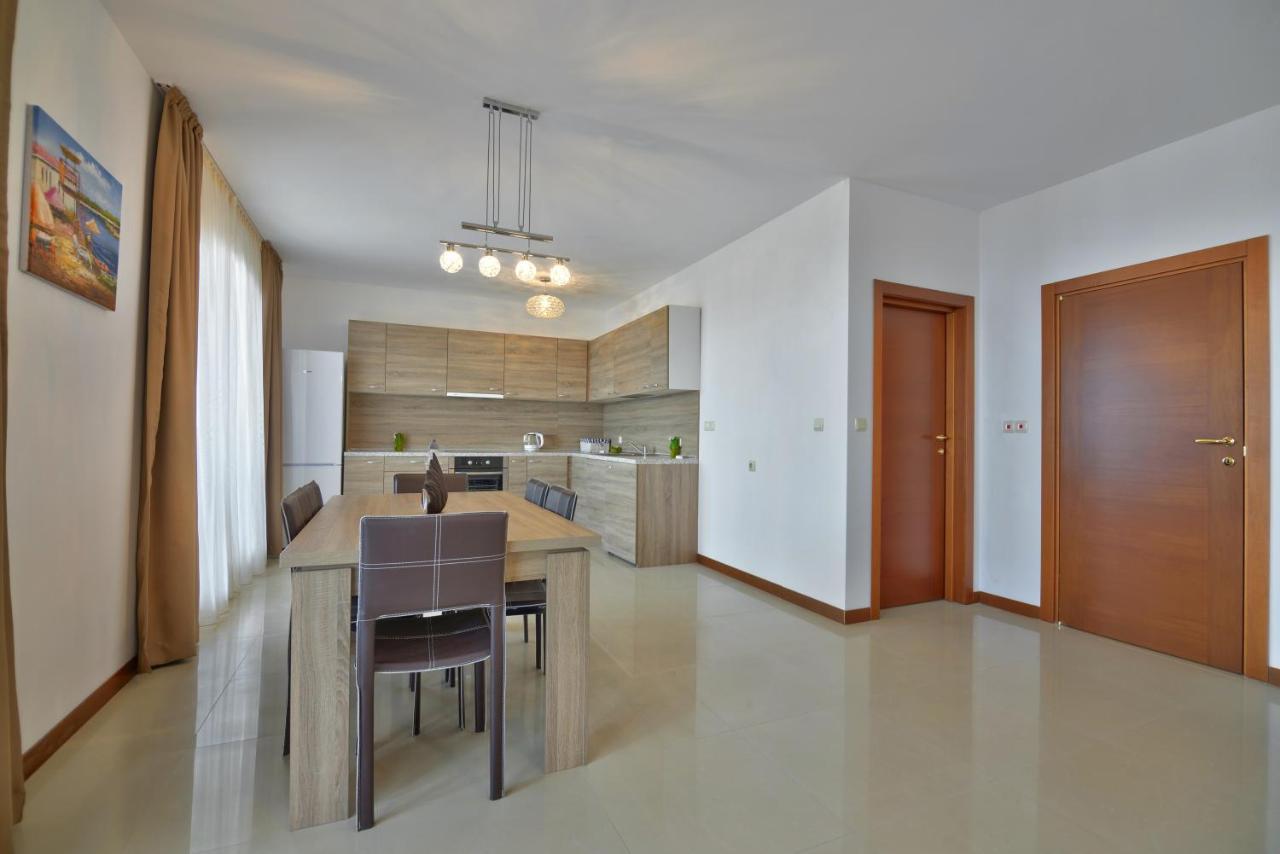 Mia Cassa Apartment Свети Влас Екстериор снимка