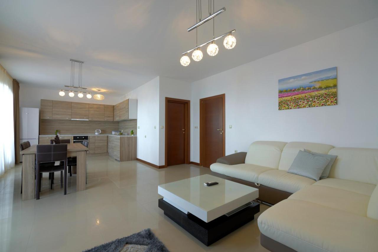 Mia Cassa Apartment Свети Влас Екстериор снимка